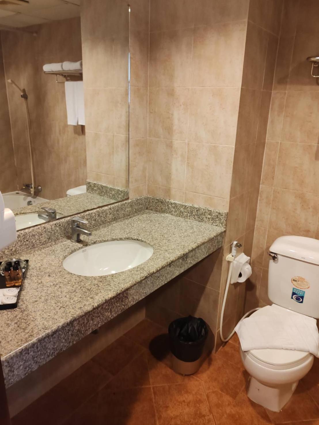Sandy Spring Hotel Pattaya Bagian luar foto