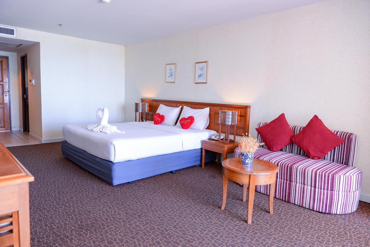 Sandy Spring Hotel Pattaya Bagian luar foto