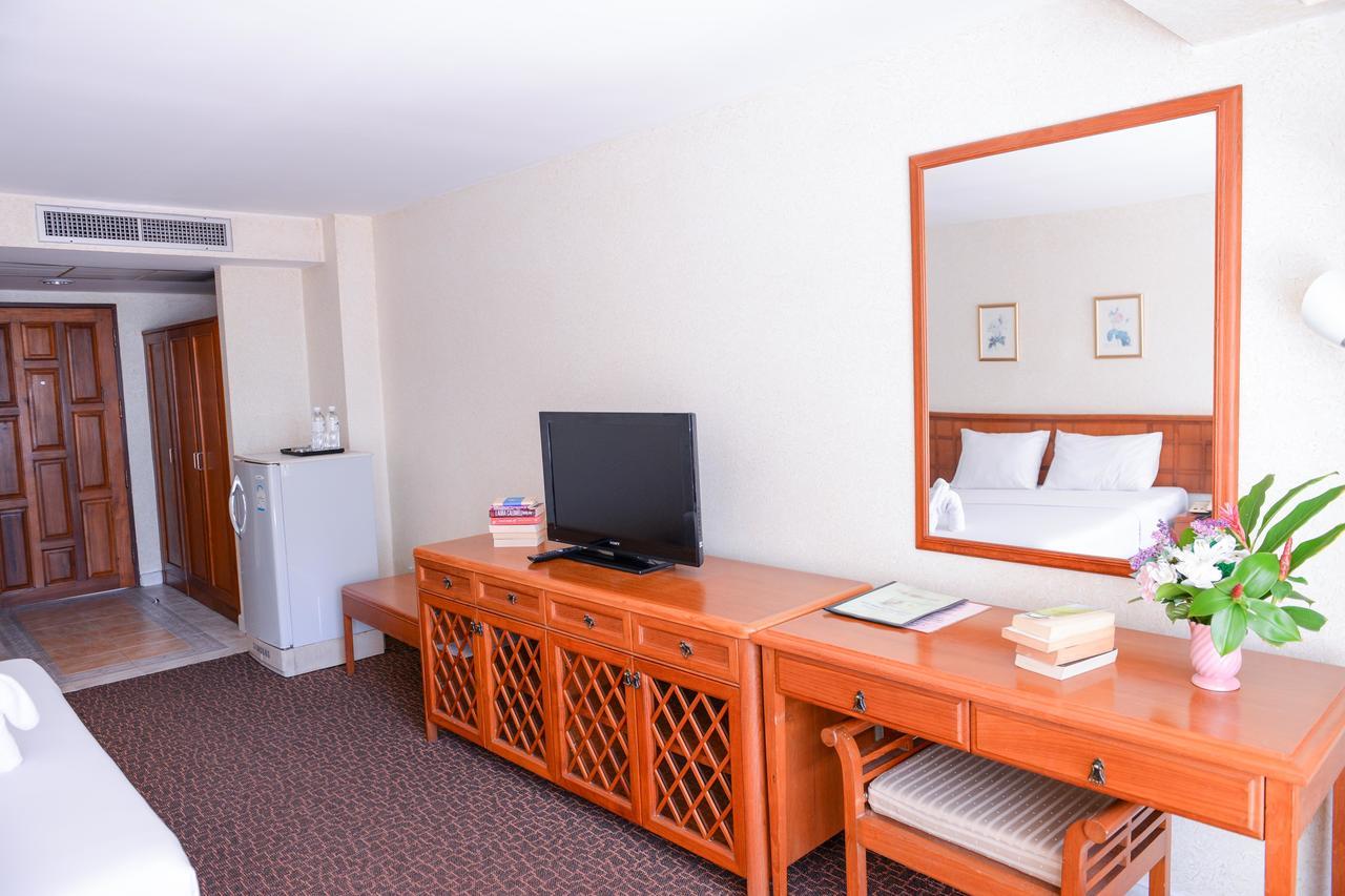 Sandy Spring Hotel Pattaya Bagian luar foto