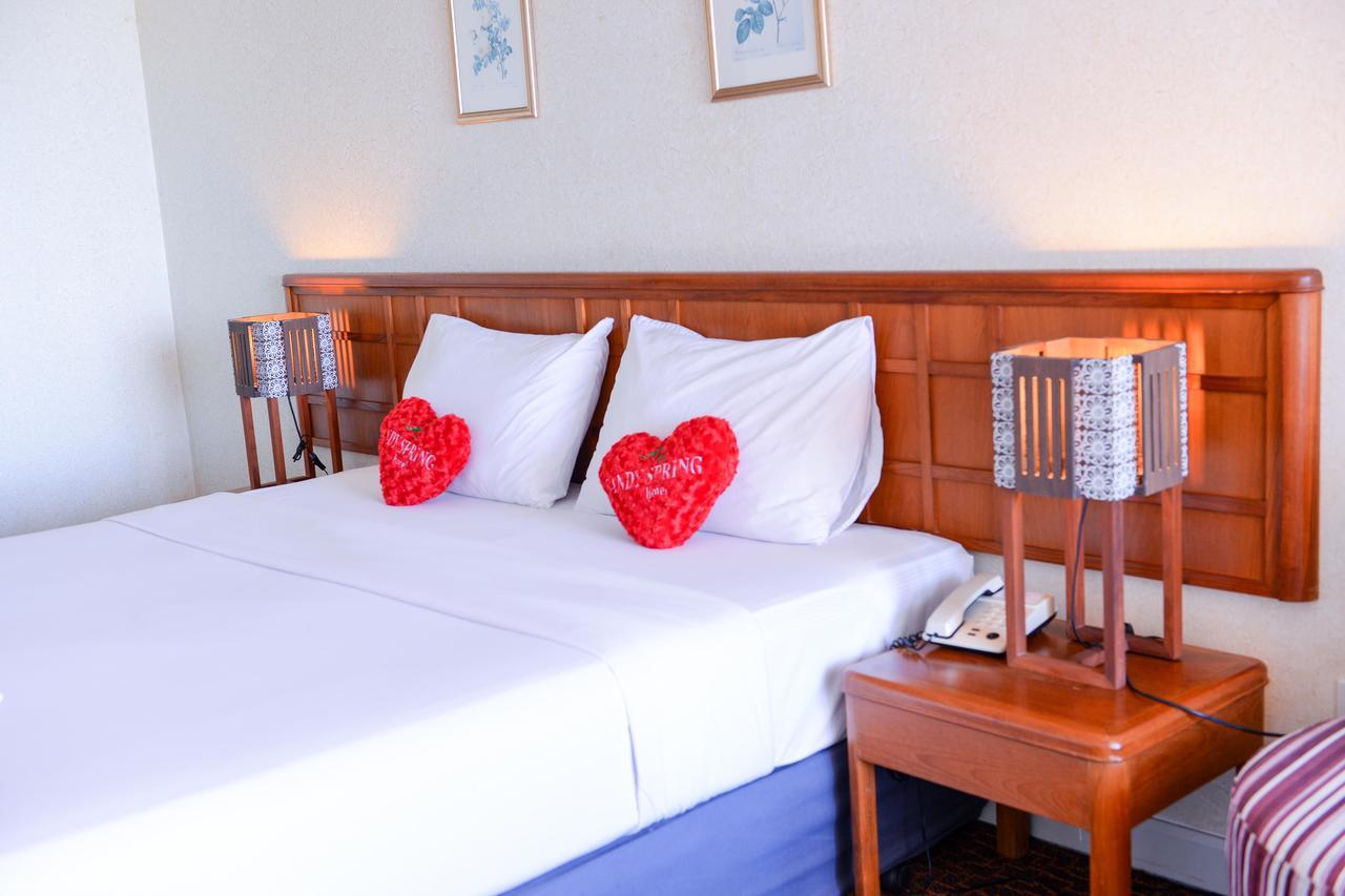 Sandy Spring Hotel Pattaya Bagian luar foto