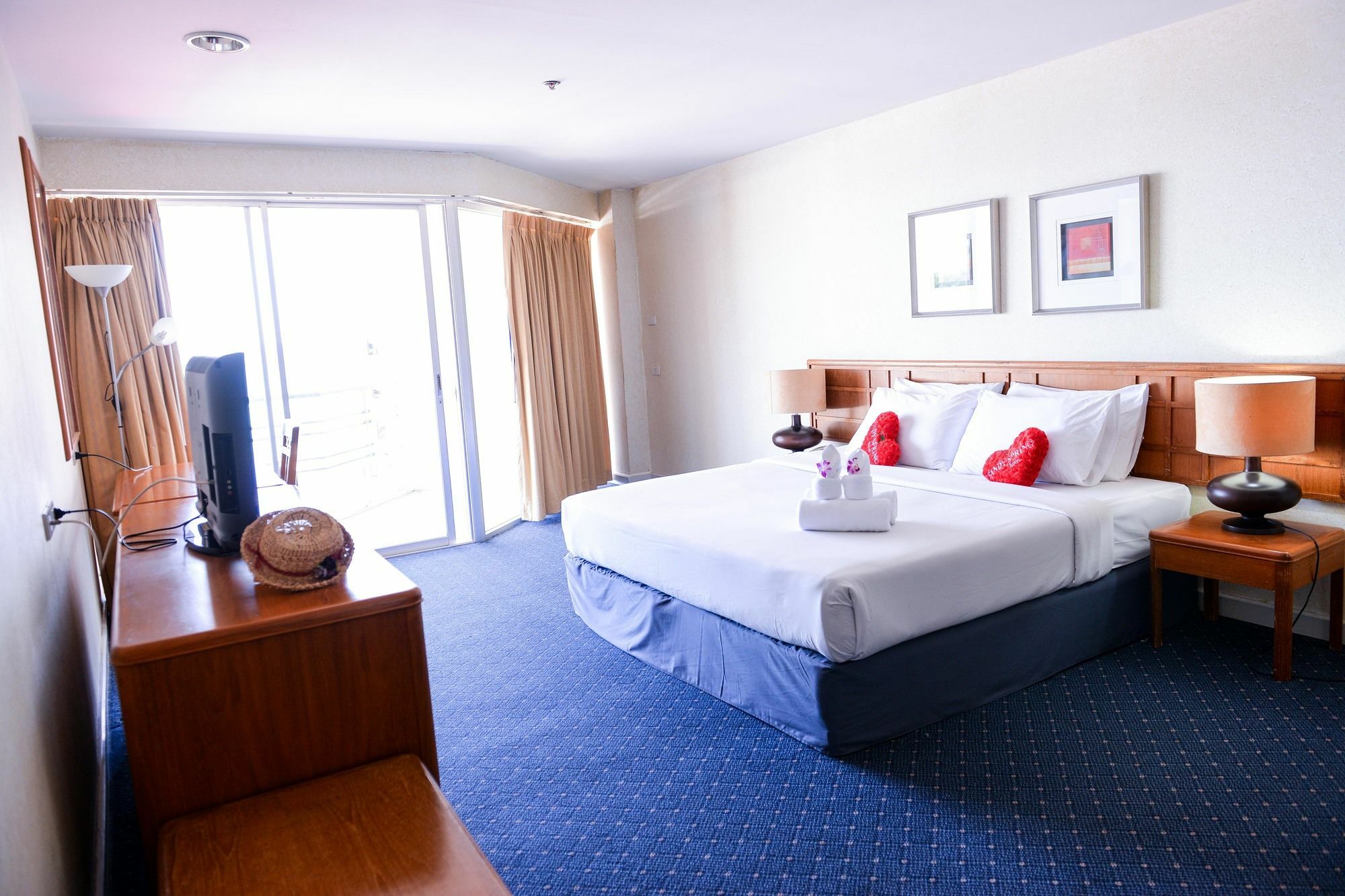 Sandy Spring Hotel Pattaya Bagian luar foto